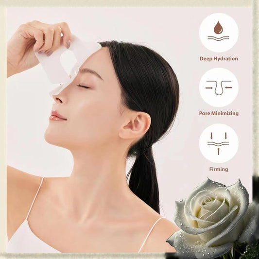 Mujer con mascarilla facial de colágeno